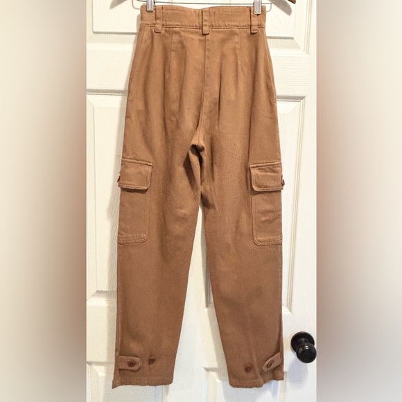 Aritzia WILFRED Free Modern Cargo Pants
Utility Pant Brown Size 00 - Picture 6 of 13